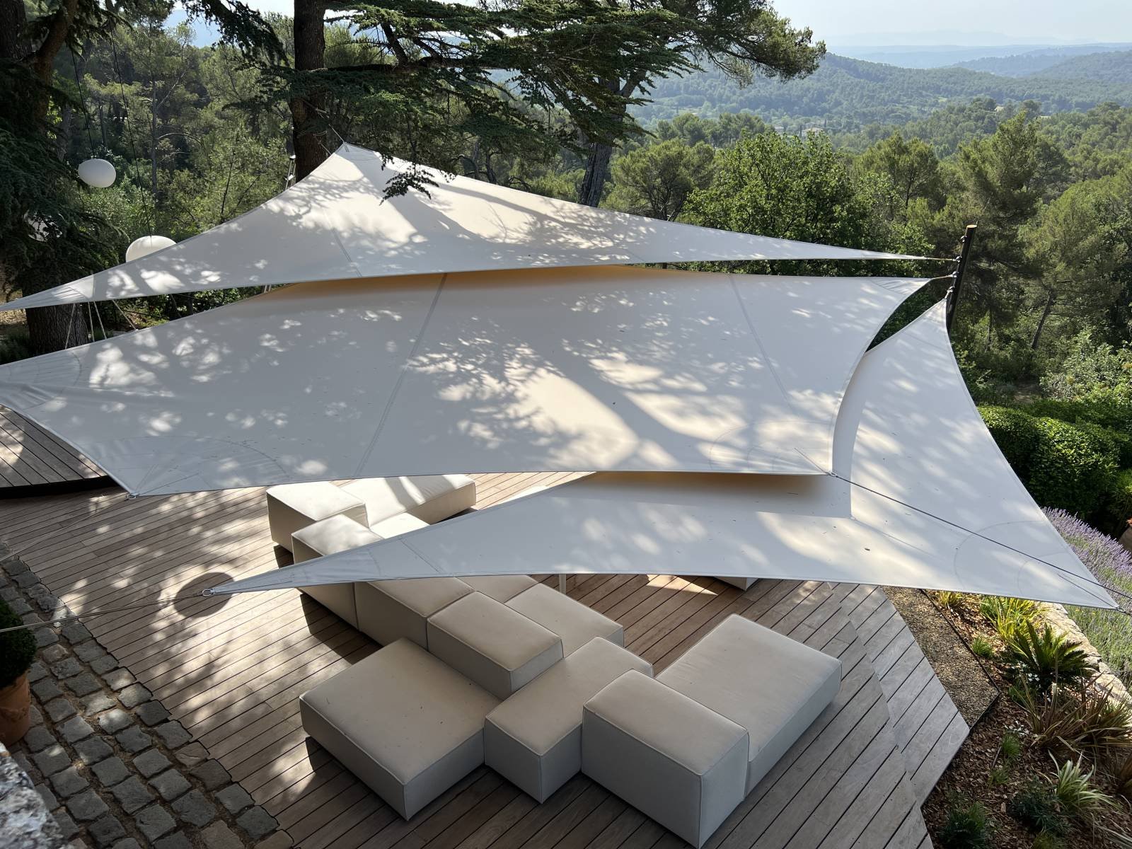 Voile d’ombrage design Marrakech protection solaire